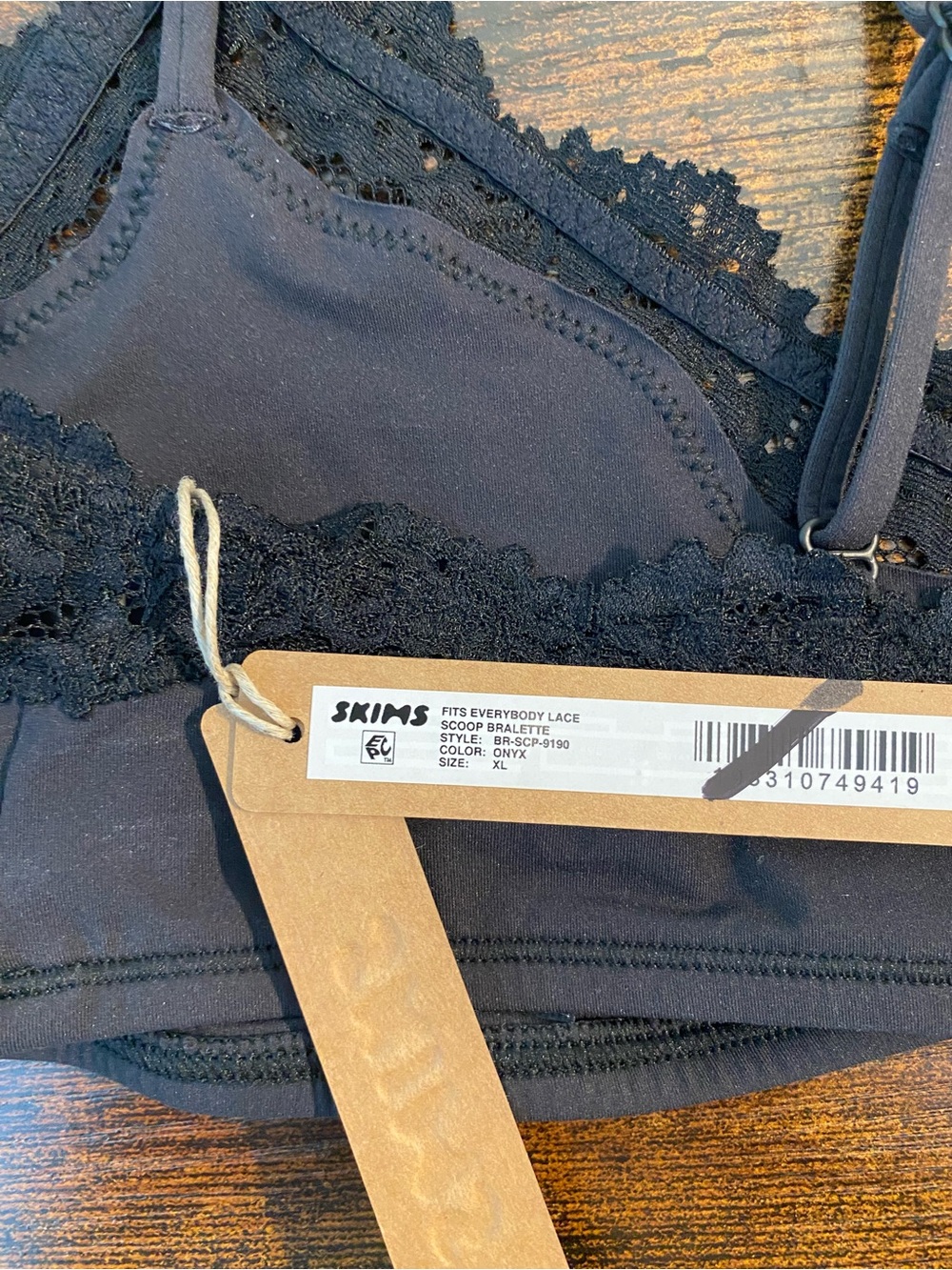 NWT SKIMS Black Lace-Edge Scoop Bralette - Picture 5 of 5